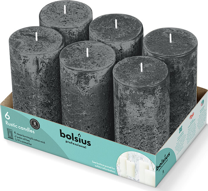 6 Bolsius Professional Rustik Stumpenkerzen in der Größe 13x6,8cm in der Farbe stürmisches Grau.