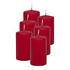 6 Stumpenkerzen von Decolite in der Größe 10x6cm in der Farbe rot.