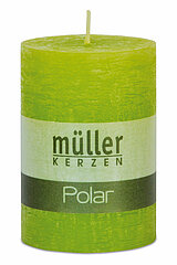 Eine Polar Stumpenkerze von Müller Kerzenfabrik in der Größe 10x6,8cm in der Farbe maigrün.