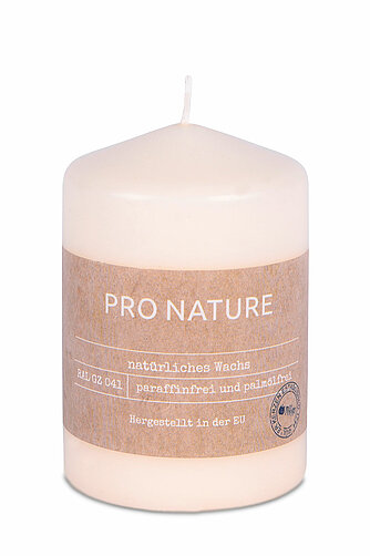 Müller Kerzenfabrik Pro Nature Stearin-Stumpenkerze 100/68 mm Artikelvorschau Pro Nature Stearin-Stumpenkerze 100/68 mm