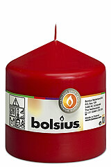 1 Stumpenkerze von Bolsius in der Größe 10x9,8cm in der Farbe rot.