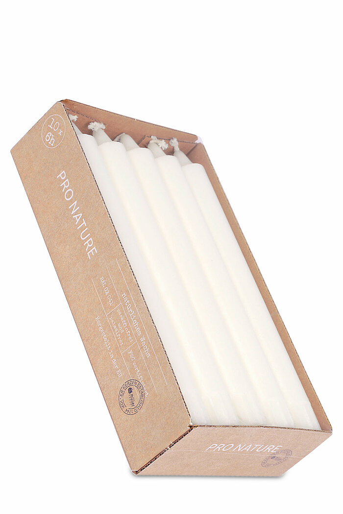 10 Pro Nature Stearin-Stumpenkerzen von Müller Kerzenfabrik in der Größe 20x2,2cm in der Farbe weiß.