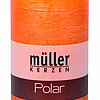 Eine Polar Stumpenkerze von Müller Kerzenfabrik in der Größe 12x7,8cm mit dem Duft Mandarin.