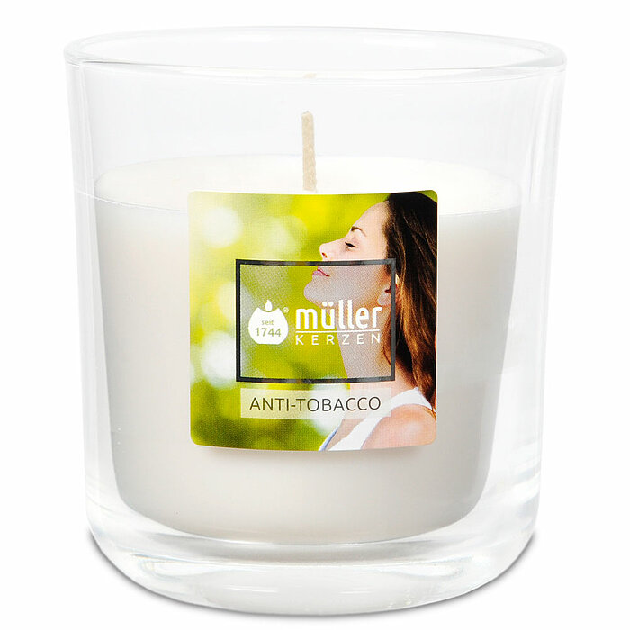 Ein Duftglas von Müller Kerzenfabrik in der Größe 8,8x8cm mit Anti-Tabak-Duft.