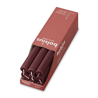 Bolsius Rustik Haushaltskerzen 270/23 mm (9er Pack) - Samtrot Artikelvorschau Rustik Haushaltskerzen 270/23 mm (9er Pack) - Samtrot