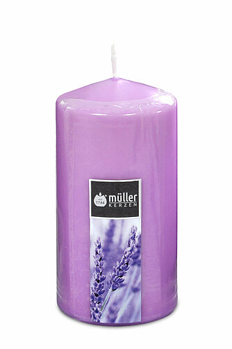 Müller Kerzenfabrik Duftstumpen 130/65 mm - Lavendelfelder (1 Stück) Artikelvorschau Duftstumpen 130/65 mm - Lavendelfelder (1 Stück)