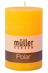 Eine Polar Stumpenkerze von Müller Kerzenfabrik in der Größe 12x7,8cm in der Farbe gelb.