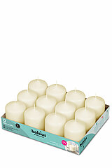 12 Stumpenkerzen von Bolsius Professional in der Größe 8x5,8cm in der Farbe Elfenbein.