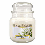 Eine Apothekerglas-Kerze von Prices Candles in der Größe 14,2x9,5cm mit dem Duft Maiglöckchen und einem Gewicht von 411g.