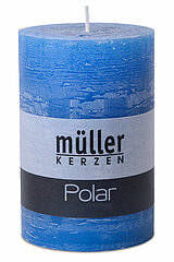 Eine Polar Stumpenkerze von Müller Kerzenfabrik in der Größe 12x7,8cm in der Farbe Delft.