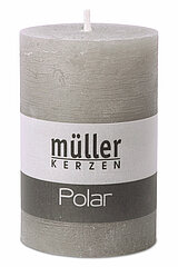 Eine Polar Stumpenkerze von Müller Kerzenfabrik in der Größe 12x7,8cm in der Farbe Schiefer.