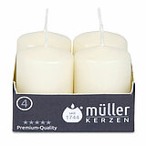 Vier Stumpenkerzen von Müller Kerzenfabrik in der Größe 6,2x4,8cm mit Vanilleduft.