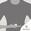 Das Bild zeigt eine Produktinformation für DecoLite Nightlights. Auf einer weißen Hintergrundfläche sind Details über die Kerzen abgebildet. Es gibt eine Abbildung einer weißen Teelichtkerze mit den Maßen 2,5 cm in der Höhe und 3,8 cm im Durchmesser. Die 