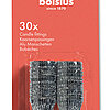 30 silberne Kerzenhalter aus Aluminium, ordentlich aufgereiht und in einer roten Verpackung präsentiert. Oben auf der Verpackung steht "bolsius since 1870" in weißer Schrift. Darunter steht "30x Candle fittings" sowie die gleiche Bezeichnung auf Niederlän