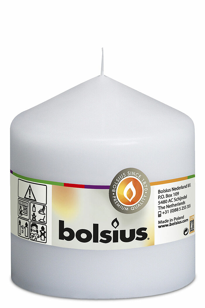 1 Stumpenkerze von Bolsius in der Größe 10x9,8cm in der Farbe weiß.