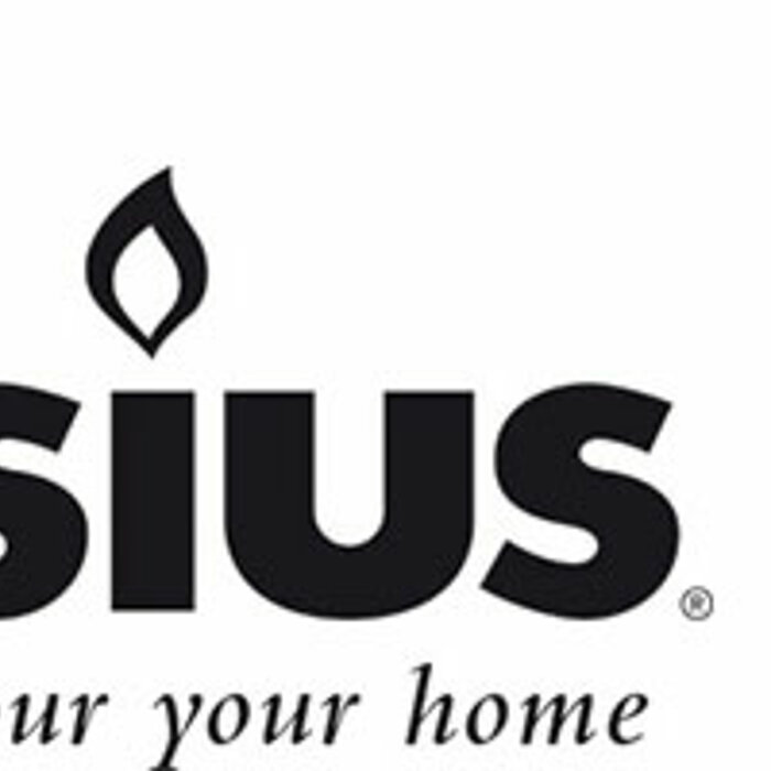 Das Bild zeigt das Bolsius-Logo, bestehend aus dem schwarzen Schriftzug "bolsius" mit einer stilisierten Flamme über dem Buchstaben "i". Unter dem Schriftzug ist in kleineren, kursiven Buchstaben der Slogan "Colour your home" zu sehen. Der Hintergrund ist