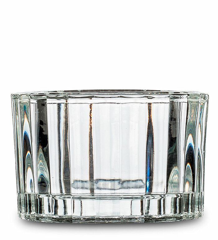 Ein Teelichthalter Shine Round von Sandra Rich in der Größe 3,6x5,6cm in der Farbe klar.