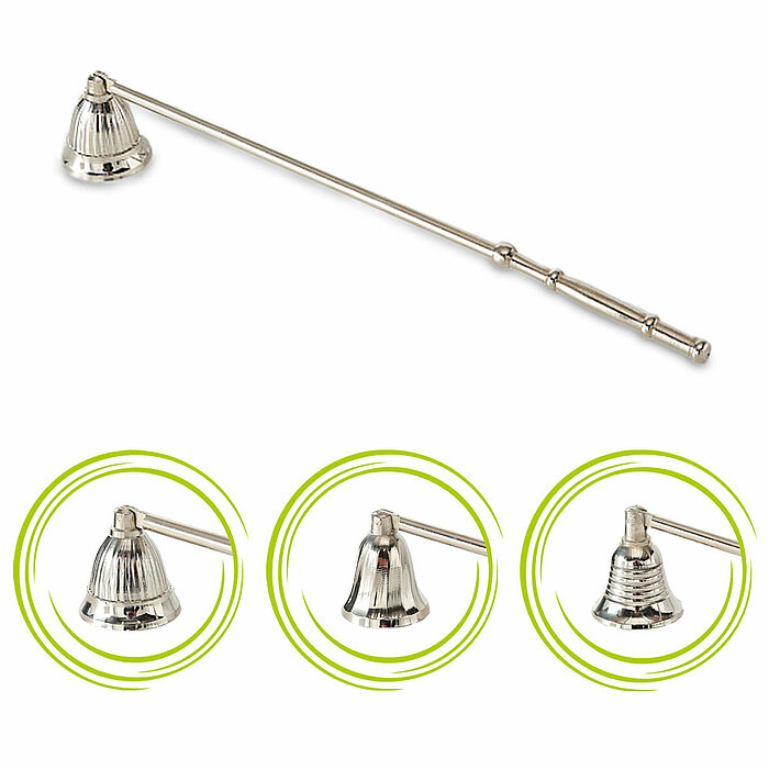 Ein langer, silberner Kerzenlöscher-Dochtlöscher mit einem verzierten Griff und einer Glocken-förmigen Haube. Darunter sind drei weitere Ansichten der gleichen Glockenhaube dargestellt, jede umgeben von grünen kreisförmigen Linien. Die Haube zeigt Details