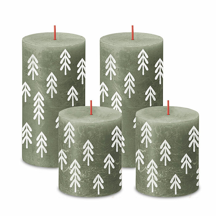 Ein Adventsset mit 4 Kerzen von Bolsius in der Farbe Frische Olive in den Größen 8x8cm und 13x6,8cm.