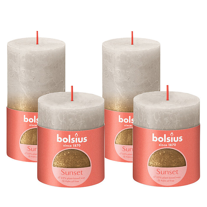 Ein Adventsset mit 4 Kerzen von Bolsius in der Farbe Sandgrau in den Größen 8x6,8cm und 13x6,8cm.