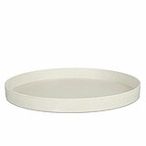 Ein Deco Tablett von Mica Decorations in der Größe 32x32cm in der Farbe weiß.